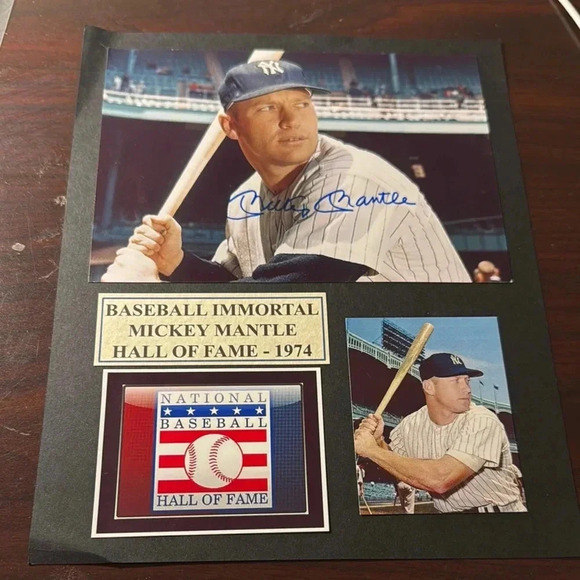 Mickey Mantle Hall of Fame 1974 Signed Photo - Picture 1 of 1